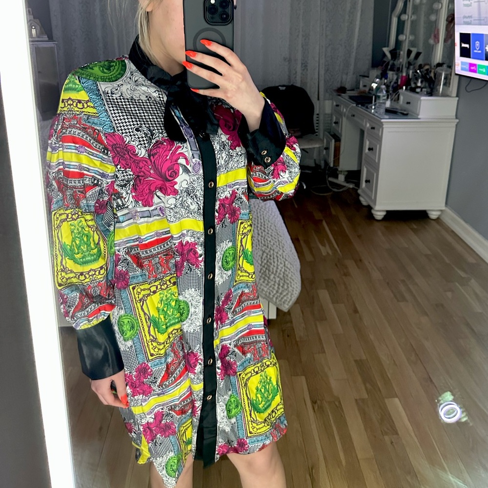 Perfect Resort-wear Dress 👗 / Size Medium / Never worn